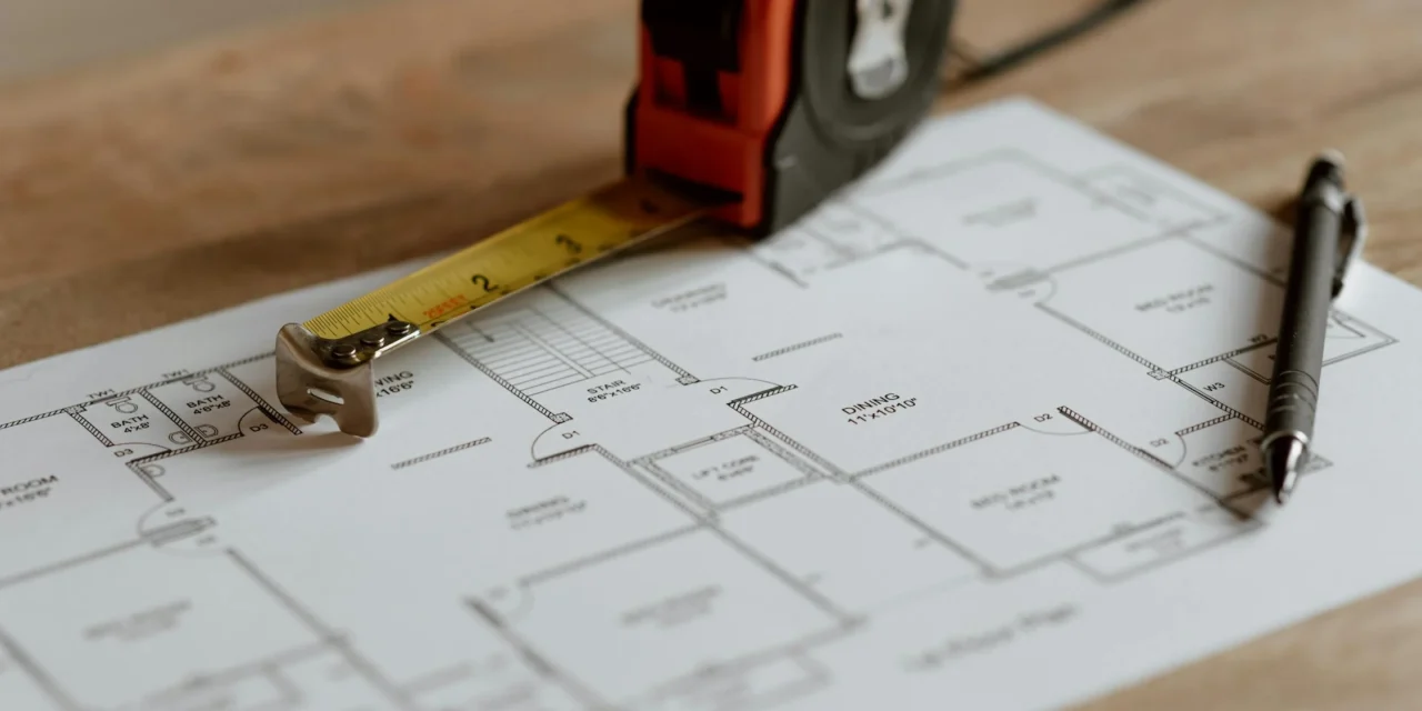 Costos de construcción aumentan 15% por falta de planeación eficaz. El software Kronoz ayuda a dar..